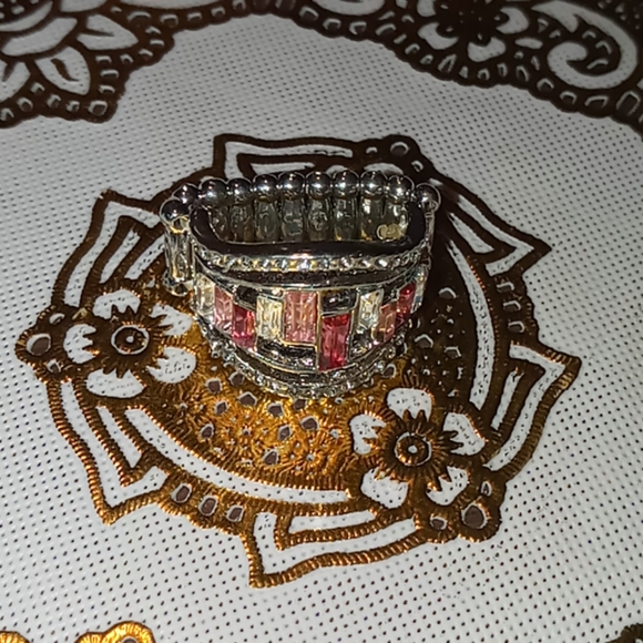 Ring - Picture 1 of 3